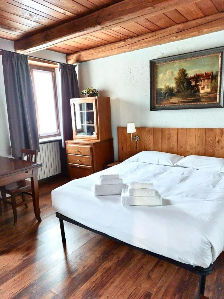 Residence Du Commerce Oulx Dış mekan fotoğraf